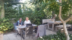 In unserem Biergarten können bis zu 50 Gäste einen schönen Platz finden.